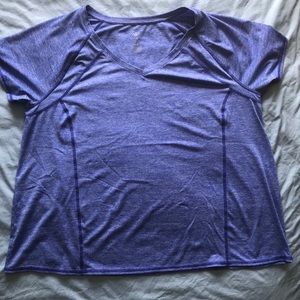 Livi shortsleeved workout top